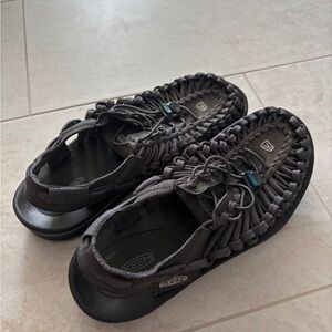 Keen Charcoal Woven Sandals